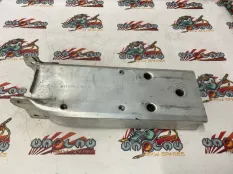 Кронштейн усилителя бампера BMW F30 51117266192, передний правый
