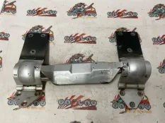 Петли двери BMW E24 1979 41511865830 КУПЕ M30B35, правые
