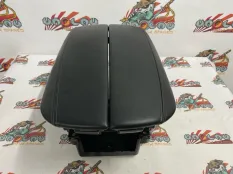 Подлокотник BMW F86 16.08.2015 51168061422 КРОССОВЕР S63B44B