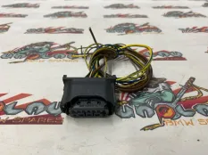 Фишка фары BMW E90 61132359991