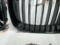 Решетка радиатора BMW E82 07.10.2009 51137322209 КУПЕ N54