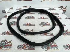 Уплотнительная резинка крышки багажника BMW E82 07.10.2009 51767208106 КУПЕ N54