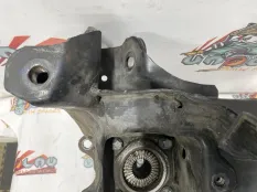 Кулак BMW F48 18.07.2016 33306898964 КРОССОВЕР B47U, задний правый
