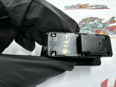 Кнопка открывания багажника BMW F48 18.07.2016 61319275121 КРОССОВЕР B47U