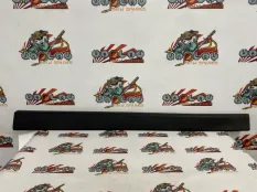 Молдинг двери BMW F48 02.07.2015 51137352092 КРОССОВЕР B48A20B, передний правый