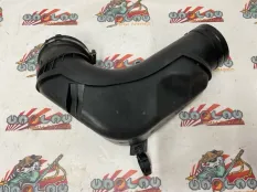 Патрубок воздушного фильтра BMW F32 20.09.2013 13717605045 КУПЕ N20B20A