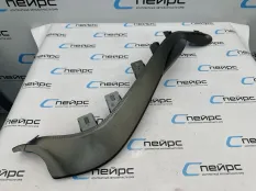 Накладка сиденья Audi TT 8W0881318D, передняя