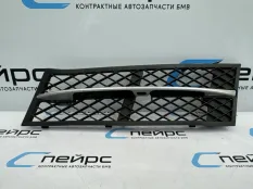 Решетка в бампер BMW F10 01.2013 51117200697 СЕДАН N47D20C, левая