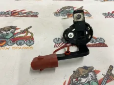 Плюсовая клемма BMW E84 61149144884