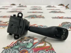Подрулевой переключатель дворников BMW E46 2001-08-02 61318363669 УНИВЕРСАЛ M43B19