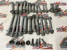 Болты задней подвески BMW F11 08.2011 33306786218 УНИВЕРСАЛ N52B30A