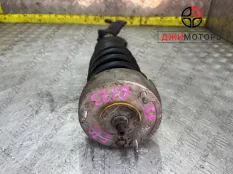 Стойка правая BMW X5 E70 передняя