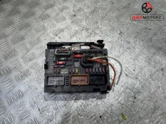 Блок предохранителей R02 Peugeot 3008 5F02 1,6L