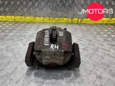 Правый суппорт BMW F10 передний