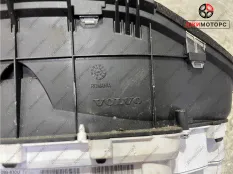 Панель приборная VOLVO (Вольво) XC70 P3 B6324S 3,2 л.  TFT