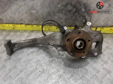 Кулак правый AUDI Ауди A6 C7 CHV 2,8 л. CHVA