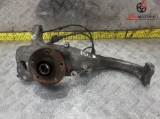 Кулак левый AUDI Ауди A6 C7 CHV 2,8 л. CHVA