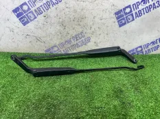 Поводок стеклоочистителей Chevrolet Niva