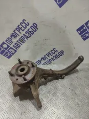 Поворотный кулак передний левый Mitsubishi Legnum