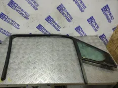 Форточка двери передняя правая Peugeot 308 ХЭТЧБЕК