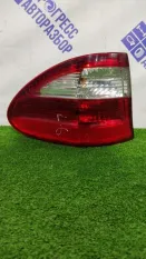 Фонарь задний левый Mercedes-Benz W211 УНИВЕРСАЛ