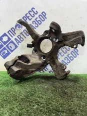 Поворотный кулак передний правый Volkswagen Golf 5