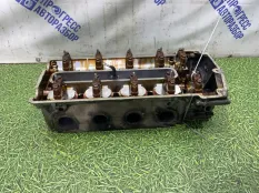 Головка блока цилиндров (ГБЦ) правая Land Rover