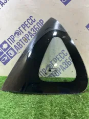 Форточка кузова задняя правая SsangYong Rexton