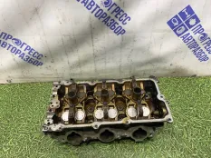 Головка блока цилиндров (ГБЦ) правая Infiniti G35