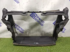 Пыльник радиатора BMW 750i СЕДАН 4.8 N62B48B 2007