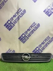 Решетка радиатора Opel Astra G УНИВЕРСАЛ 1.6 1999