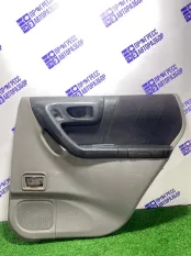Дверная карта задняя правая Subaru Forester