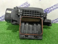 Корпус воздушного фильтра Mercedes-Benz W212 2.0