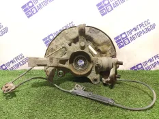 Поворотный кулак передний правый Toyota Corolla