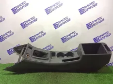 Консоль между сидений Toyota Corolla ХЕТЧБЕК 1.6
