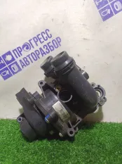 Помпа Volkswagen Passat B6 2.0 CAW