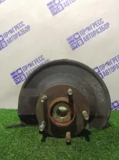 Кулак поворотный передний правый Mitsubishi