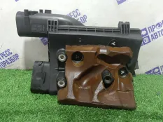 Корпус воздушного фильтра правый Lexus LS 460