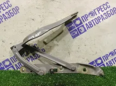 Петля крышки багажника задняя правая BMW 7-Series