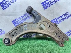Рычаг подвески передний левый Volkswagen Bora
