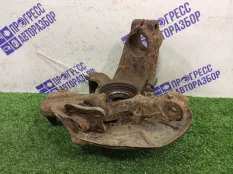 Поворотный кулак передний правый Volkswagen Bora