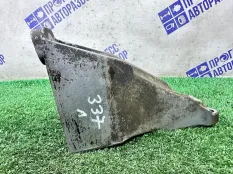 Кронштейн двигателя левый Volkswagen Passat B5