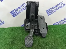 Педаль тормоза Skoda Fabia ХЭТЧБЕК 1.4 CGG 2012