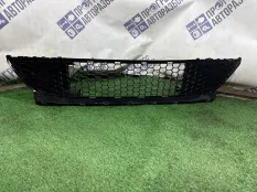 Решетка бампера передняя Renault Logan СЕДАН 1.6