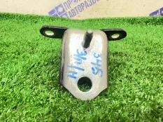 Петля двери задняя правая Ford Fiesta ХЕТЧБЕК 1.4