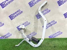 Петля крышки багажника задняя левая Renault Logan