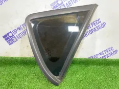 Стекло форточка боковое заднее правое Kia Ceed