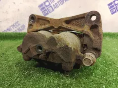 Суппорт тормозной передний правый Subaru Impreza