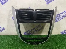 Дефлектор обдува Hyundai Solaris СЕДАН 1.6 G4FC