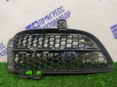 Решетка в бампер передняя левая Volkswagen Touareg